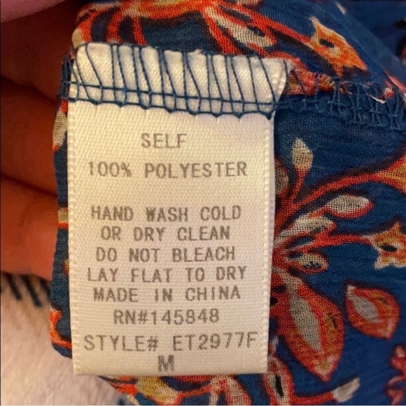 Everly for Francesca’s Boho Floral Blouse - Picture 5 of 5